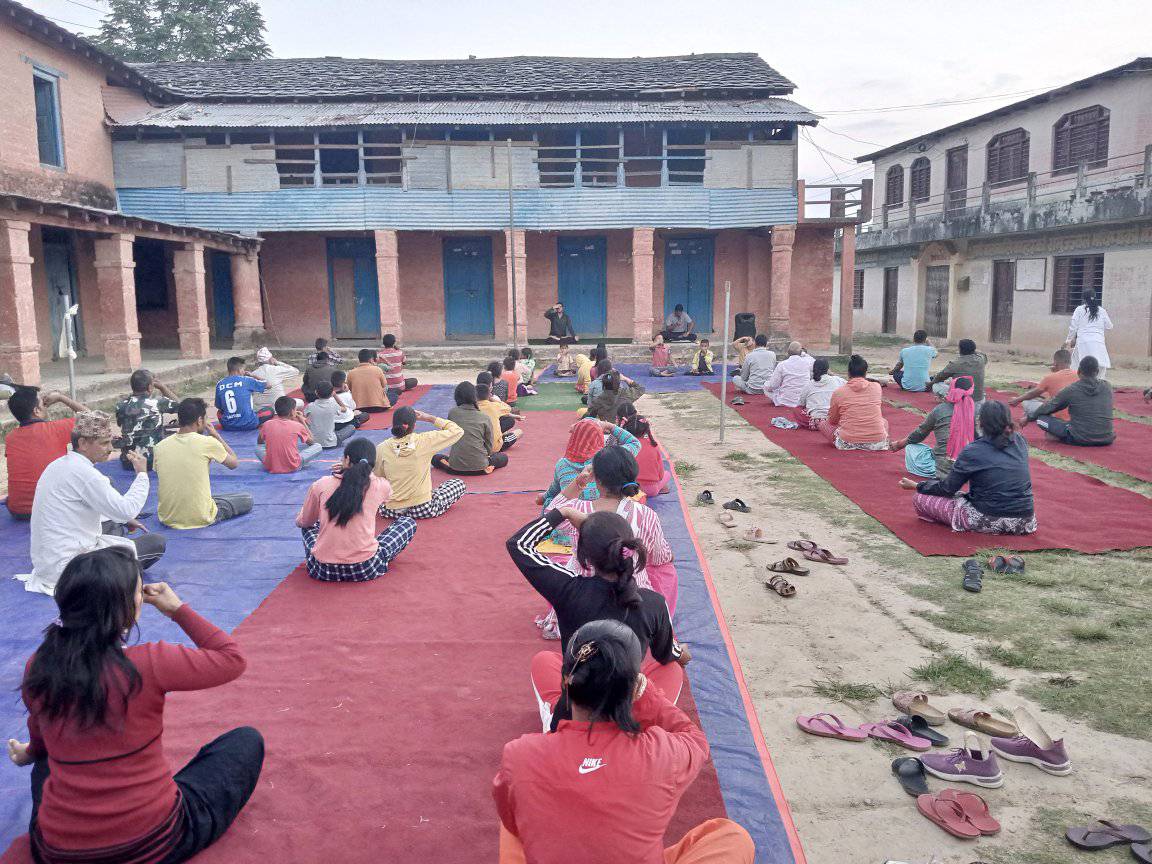 बैतडीका विद्यालयहरुमा योग शिविर, के –के सिकाइँदैछ ? 